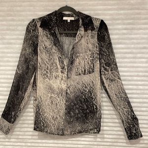 LAVENDER BROWN BEAUTIFUL SHEER BLACK & WHITE BLOUSE. Gently Used.